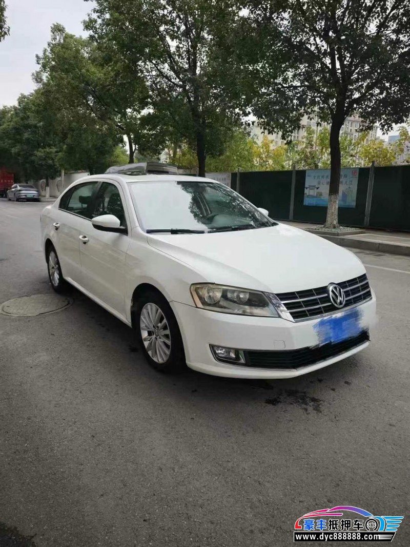 13年大众朗逸轿车抵押车出售