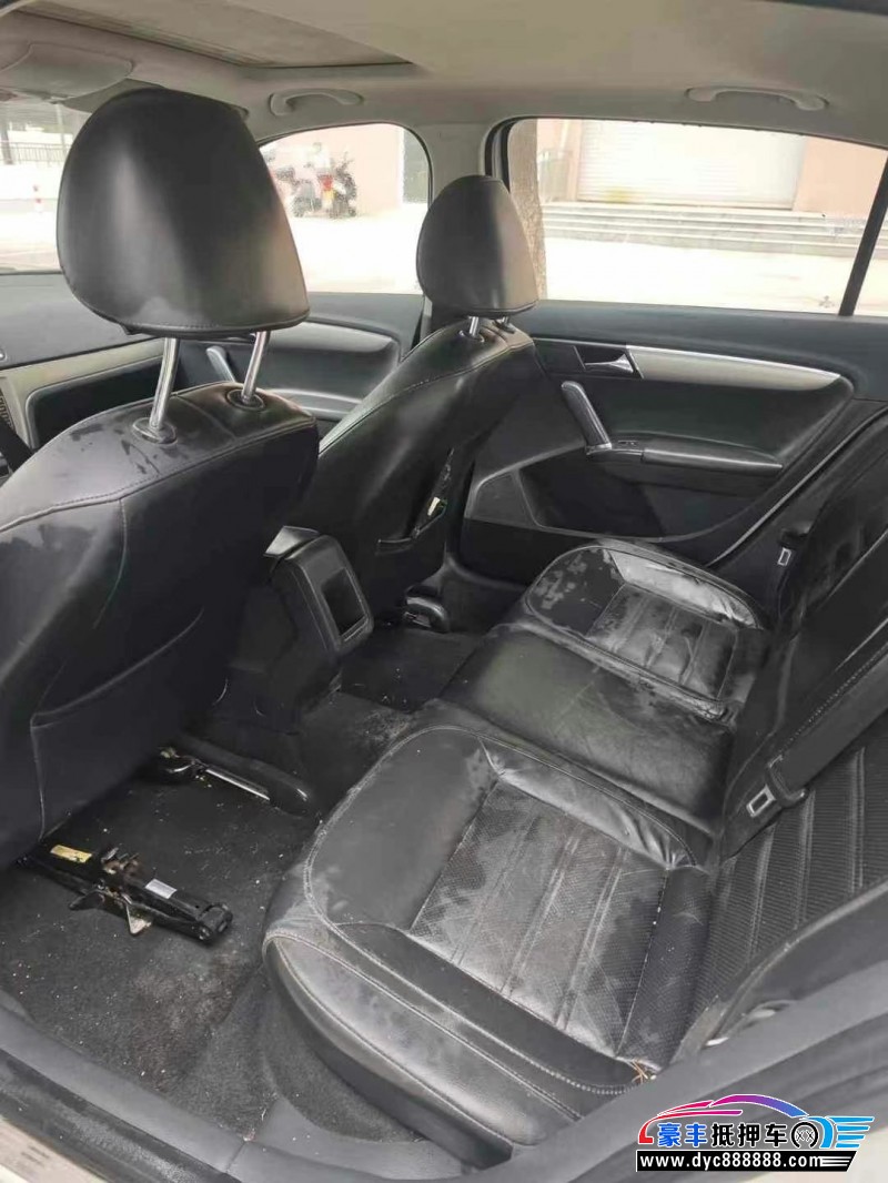 13年大众朗逸轿车抵押车出售