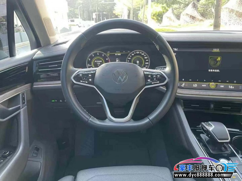 22年大众途锐轿车抵押车出售