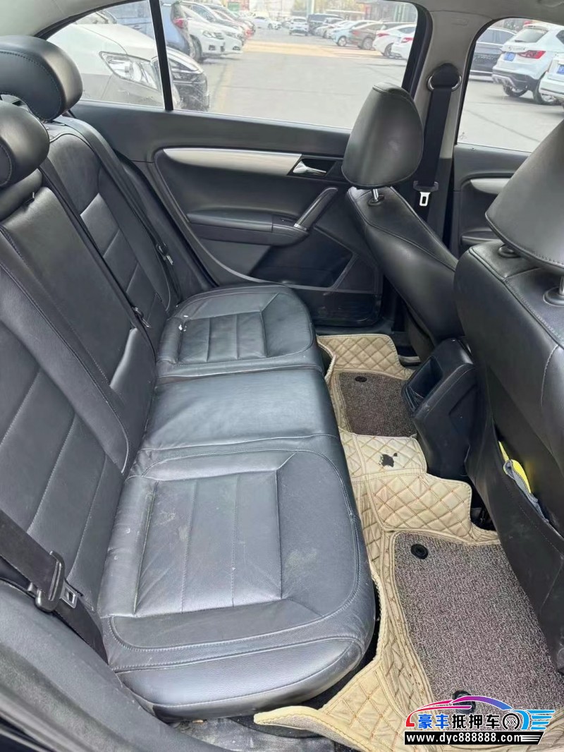 14年大众朗逸轿车抵押车出售