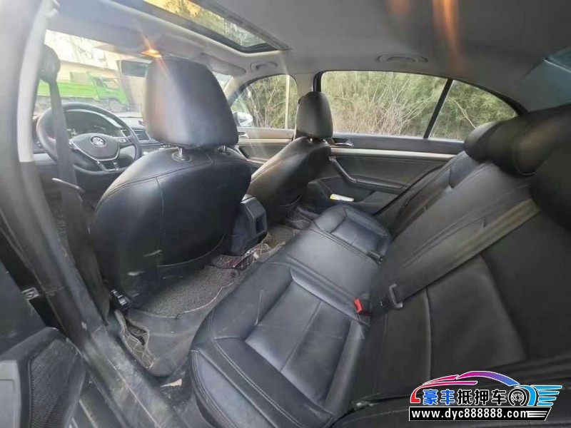 18年大众朗逸轿车抵押车出售