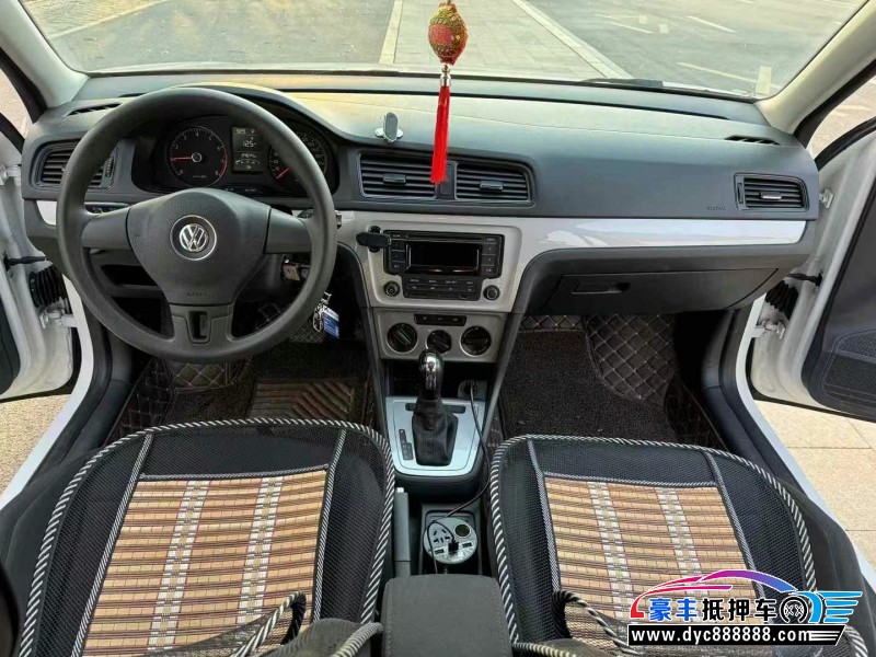 17年大众朗逸轿车抵押车出售