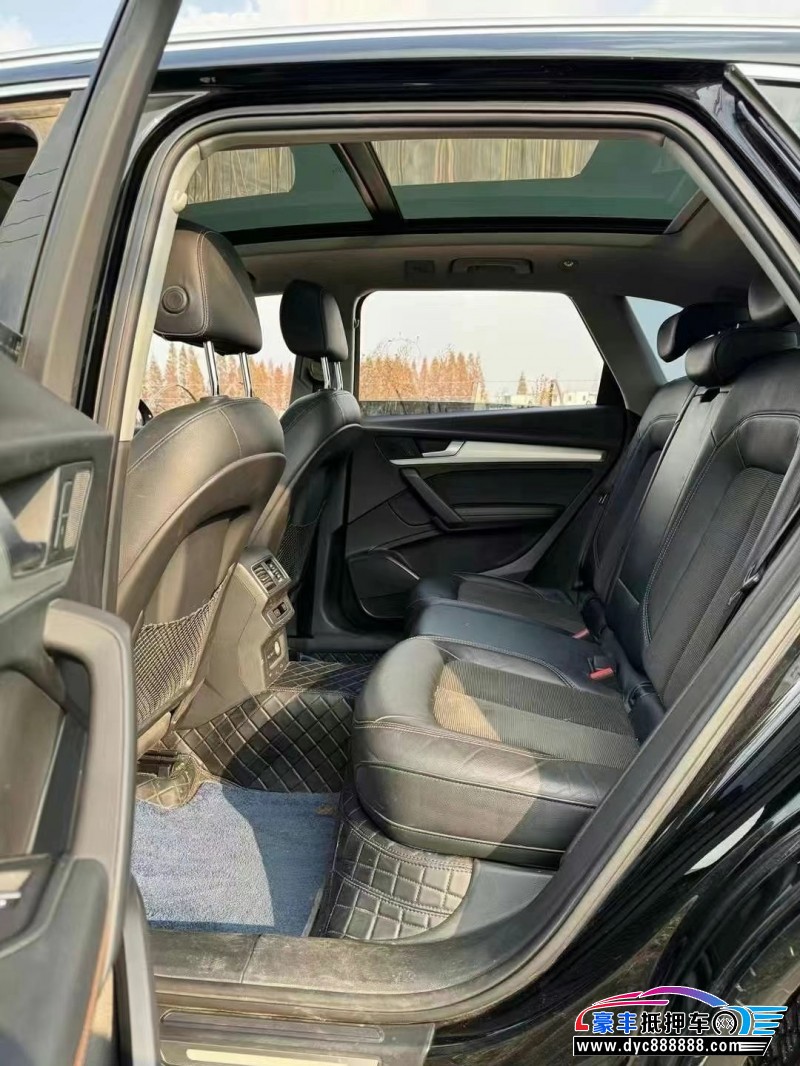 21年奥迪Q5轿车抵押车出售