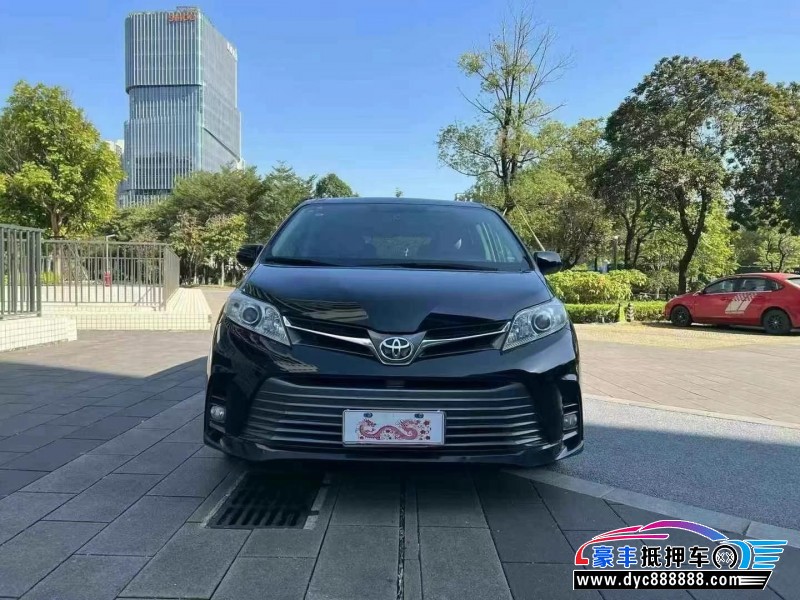 19年丰田塞纳轿车抵押车出售