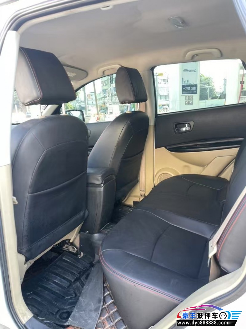 13年日产逍客轿车抵押车出售