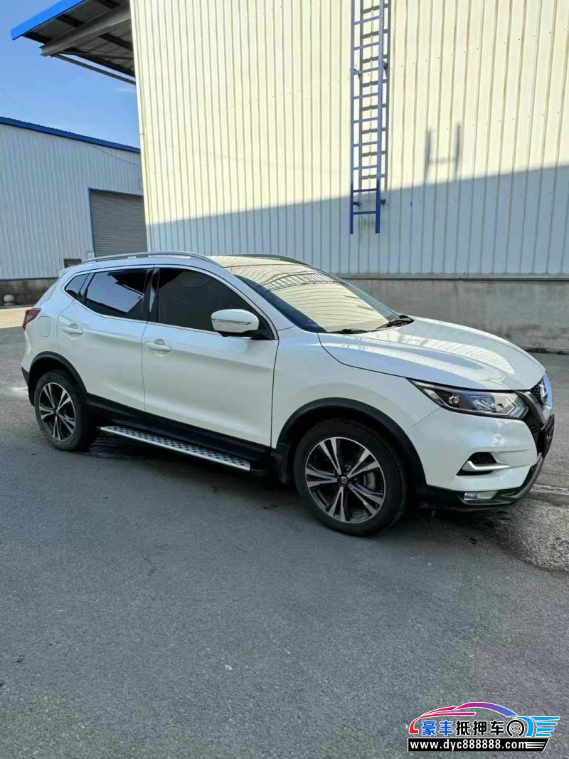 21年日产逍客轿车抵押车出售