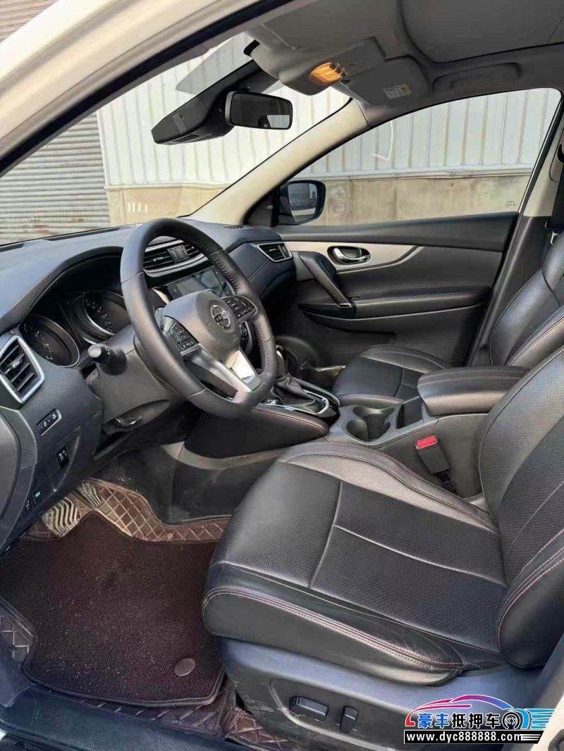 21年日产逍客轿车抵押车出售