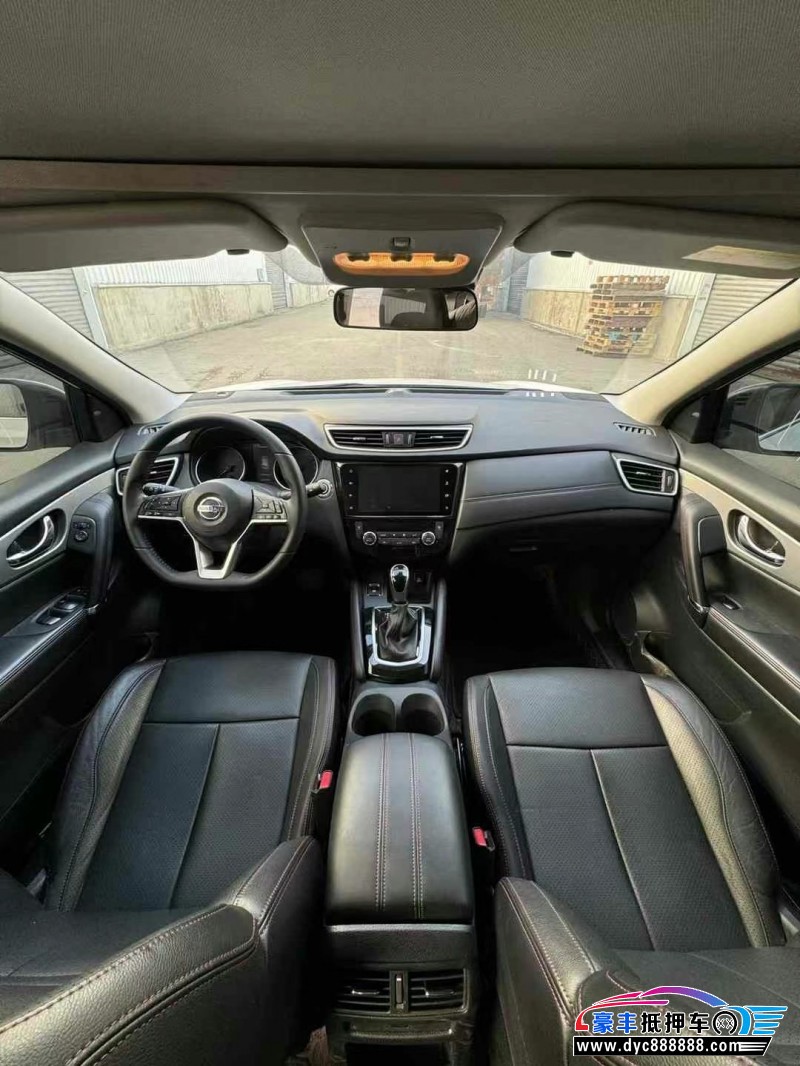 21年日产逍客轿车抵押车出售