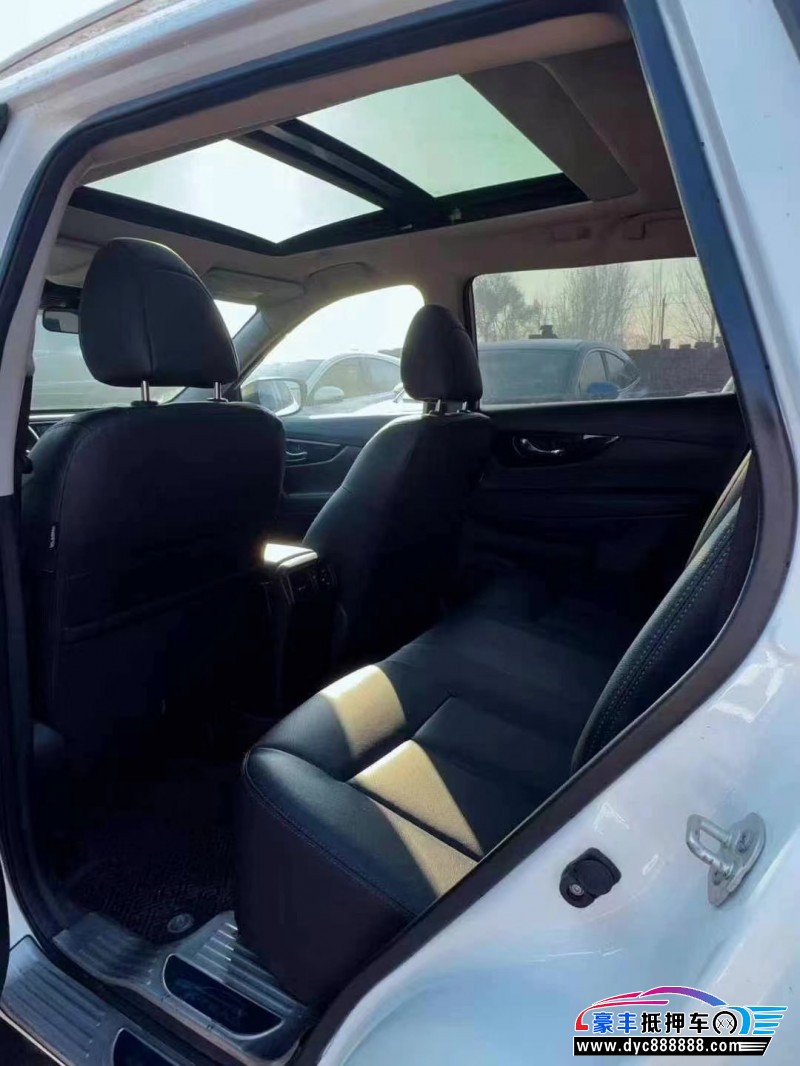 21年日产奇骏轿车抵押车出售