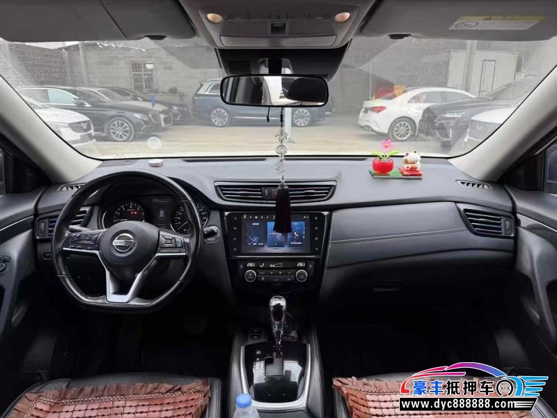 20年日产奇骏轿车抵押车出售