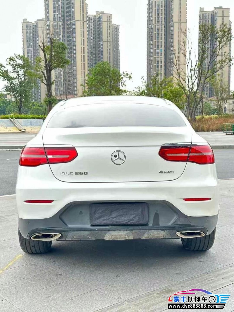 19年奔驰GLC轿车抵押车出售