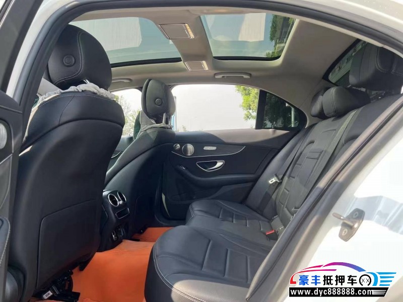 21年奔驰C轿车抵押车出售