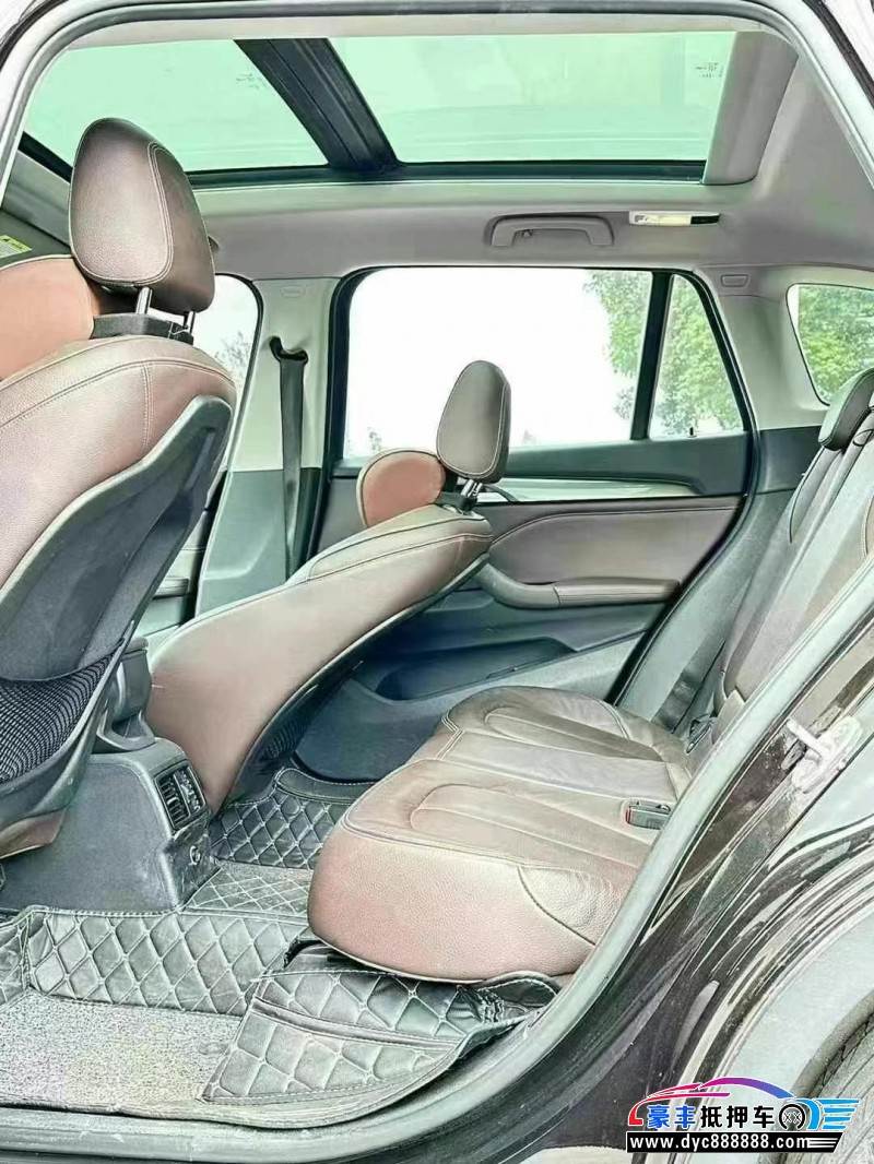 18年宝马X1轿车抵押车出售