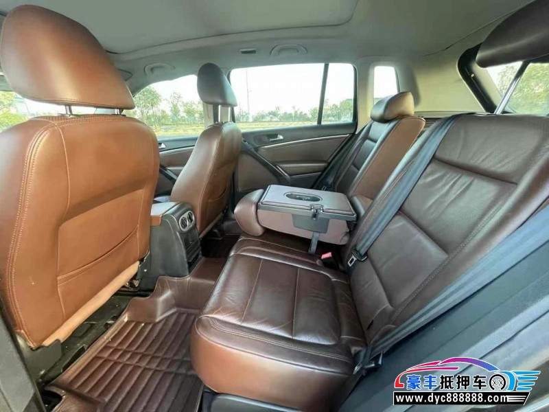 14年大众途观轿车抵押车出售