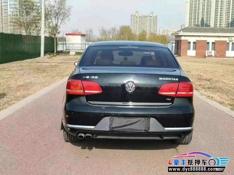 14年大众迈腾轿车抵押车出售