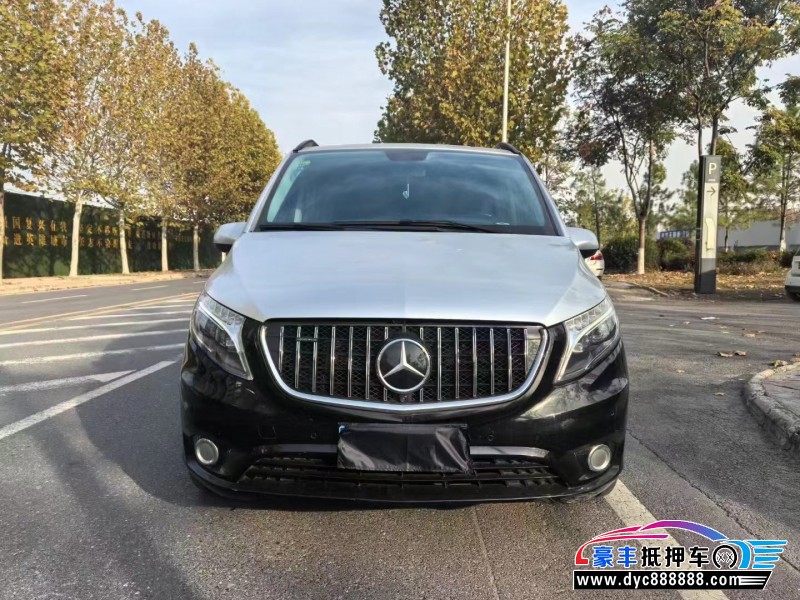 18年奔驰威霆轿车抵押车出售