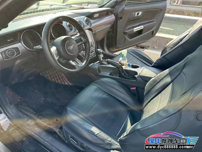 16年福特野马轿车抵押车出售