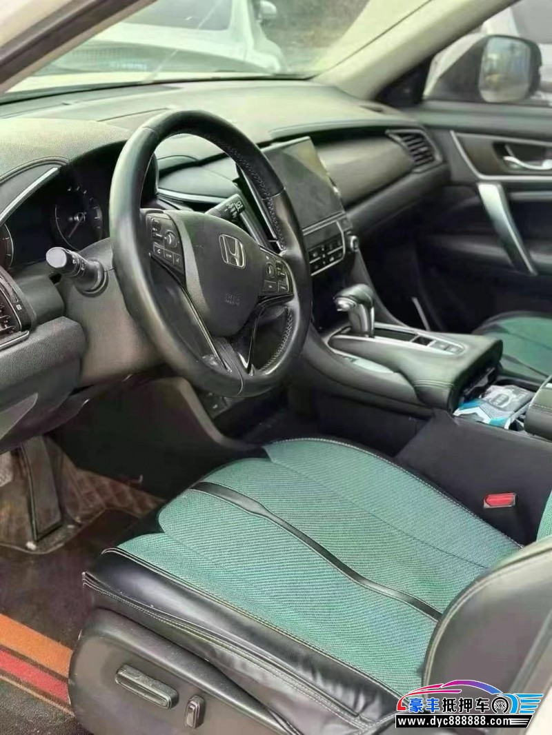 19年本田冠道轿车抵押车出售