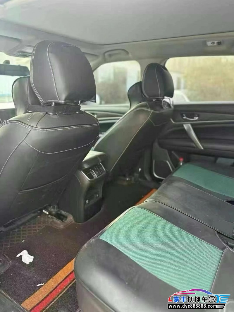 19年本田冠道轿车抵押车出售