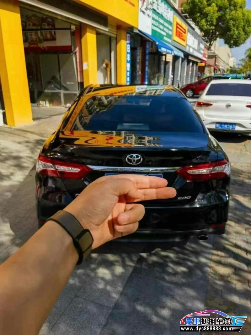 19年丰田凯美瑞轿车抵押车出售