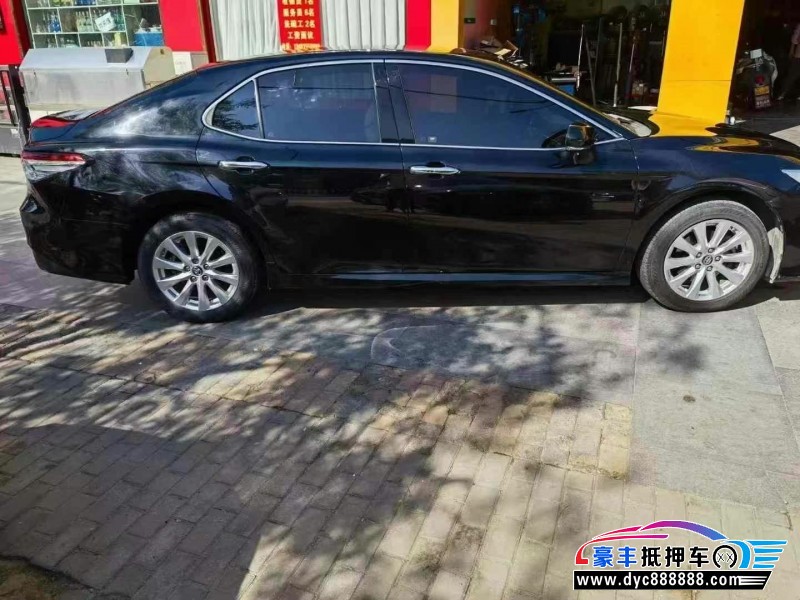 19年丰田凯美瑞轿车抵押车出售