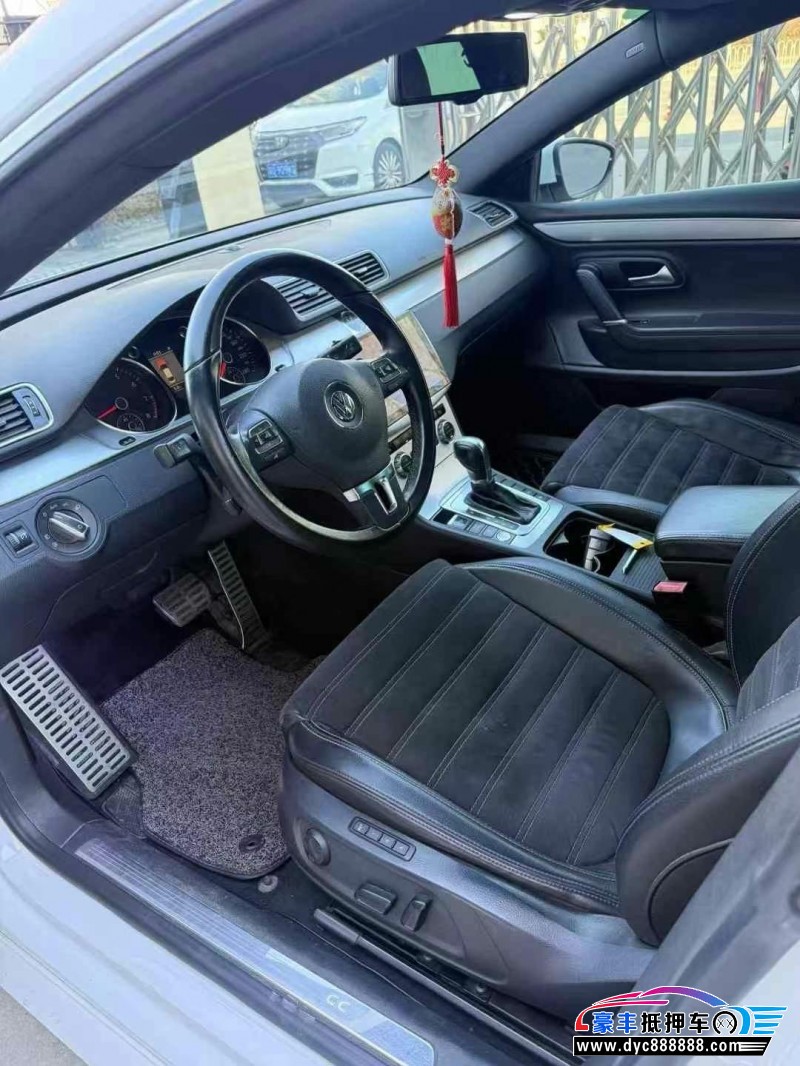 16年大众CC轿车抵押车出售
