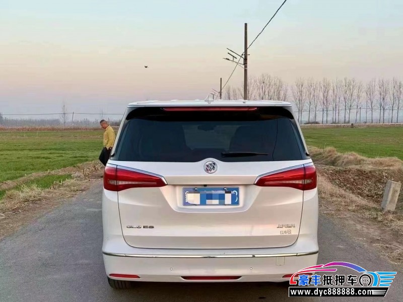 18年别克GL8轿车抵押车出售