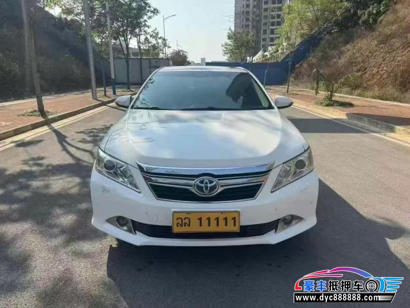 13年丰田凯美瑞轿车抵押车出售