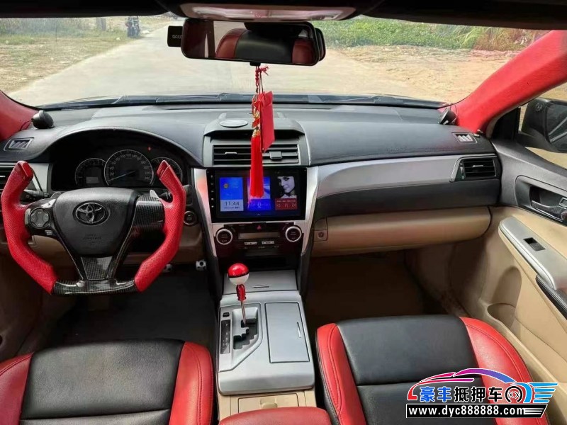 13年丰田凯美瑞轿车抵押车出售