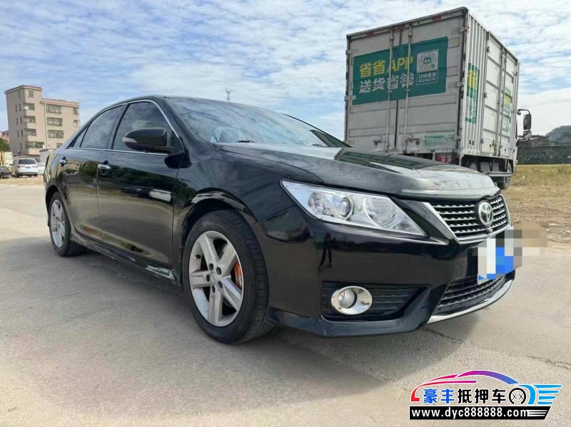 13年丰田凯美瑞轿车抵押车出售