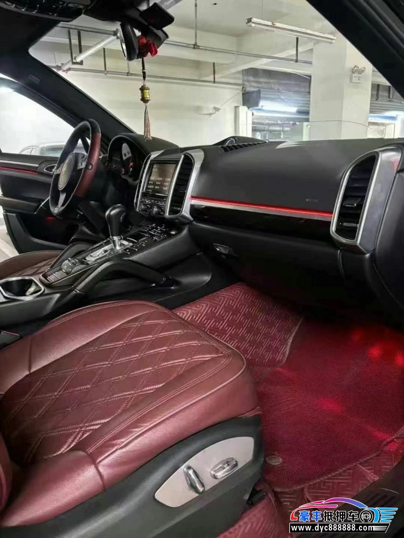 13年保时捷卡宴轿车抵押车出售