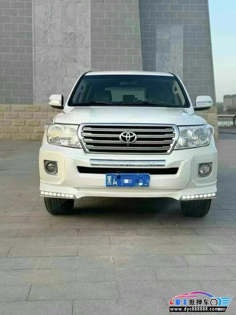 14年丰田兰德酷路泽（陆巡）轿车抵押车出售