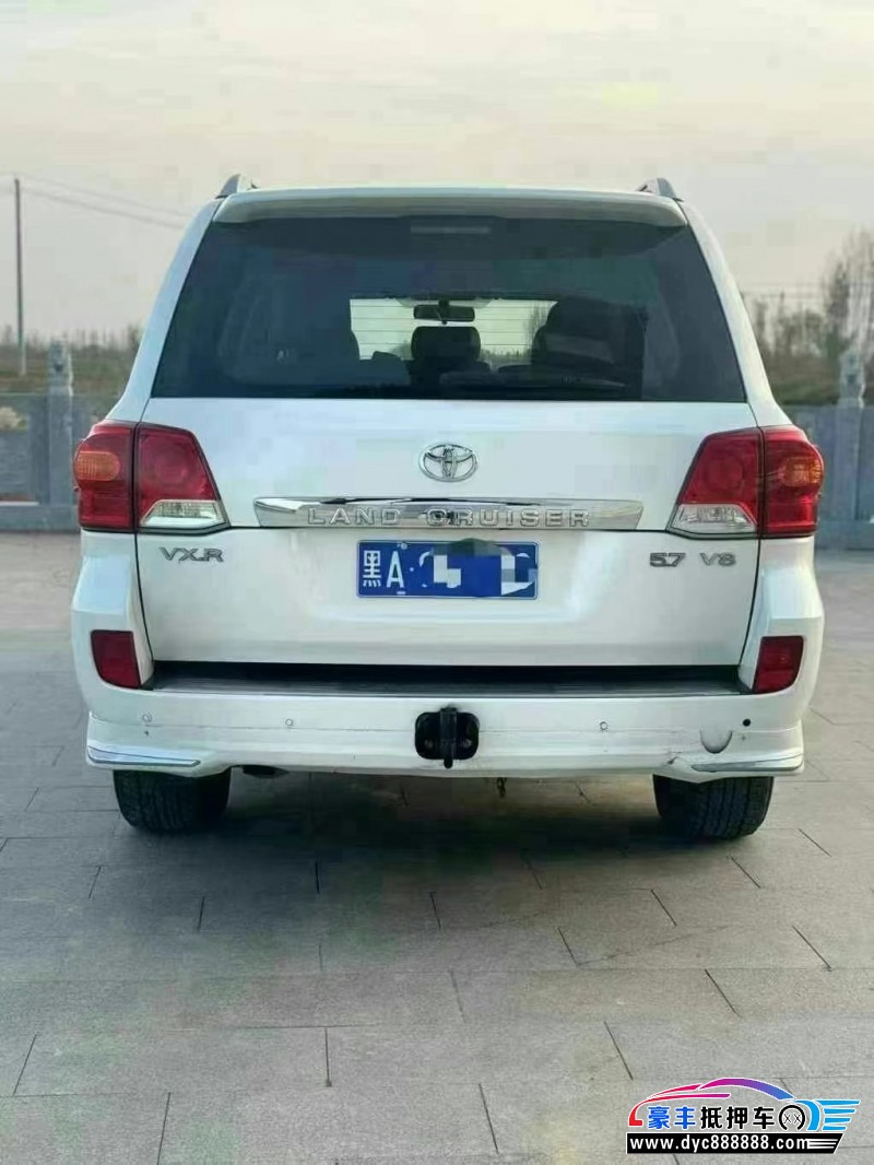 14年丰田兰德酷路泽（陆巡）轿车抵押车出售