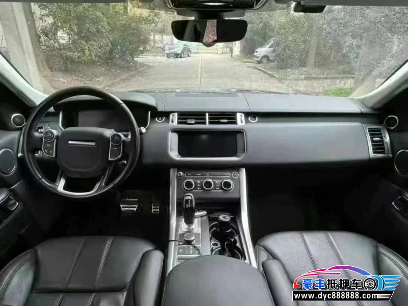 18年路虎揽胜运动轿车抵押车出售
