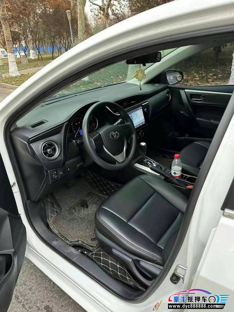 17年丰田卡罗拉轿车抵押车出售