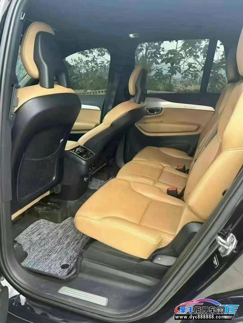 17年沃尔沃XC90轿车抵押车出售