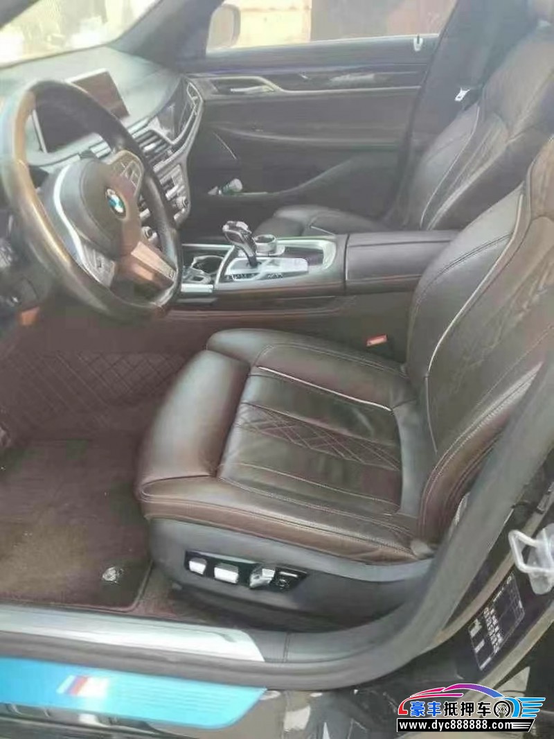 19年宝马7系轿车抵押车出售