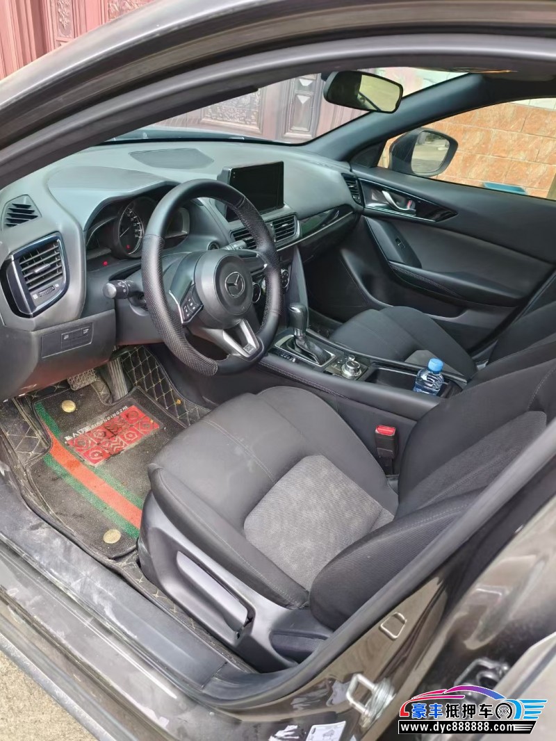 19年马自达CX-4轿车抵押车出售