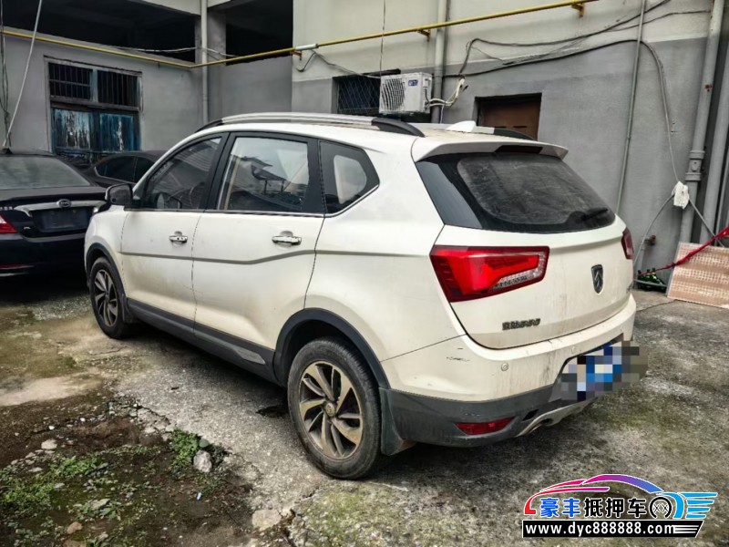 17年宝骏560轿车抵押车出售