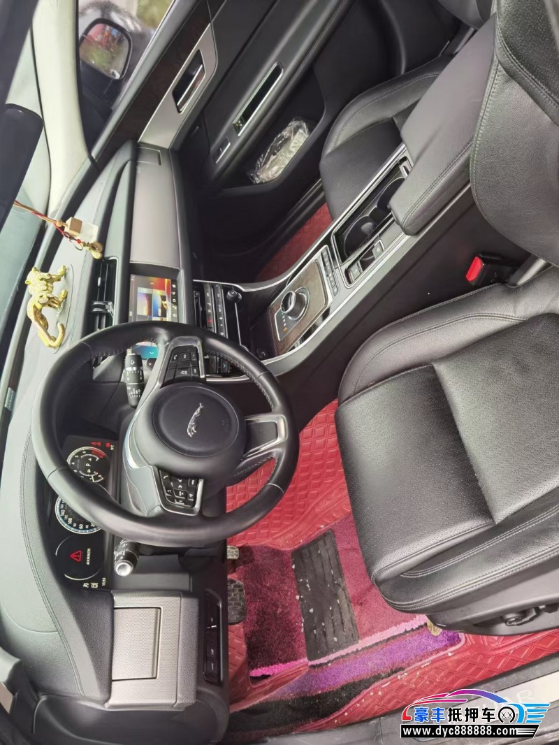 18年捷豹XF轿车抵押车出售