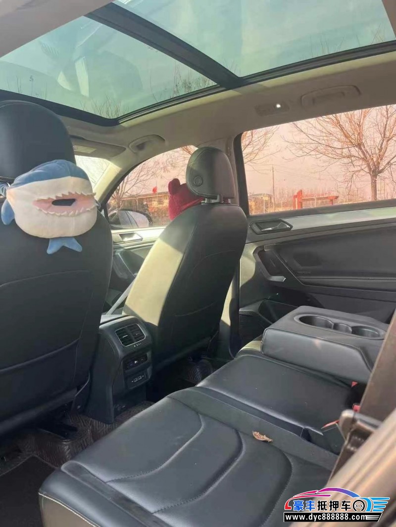 18年大众途观轿车抵押车出售