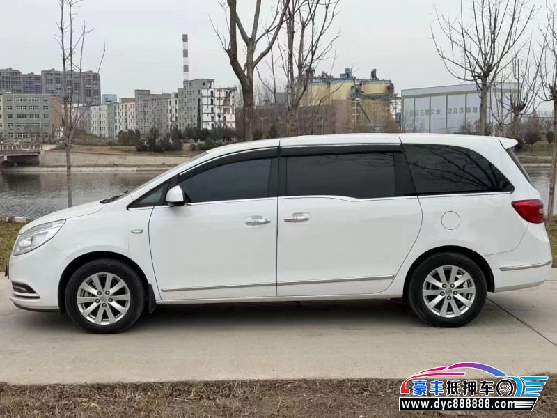 18年别克GL8轿车抵押车出售