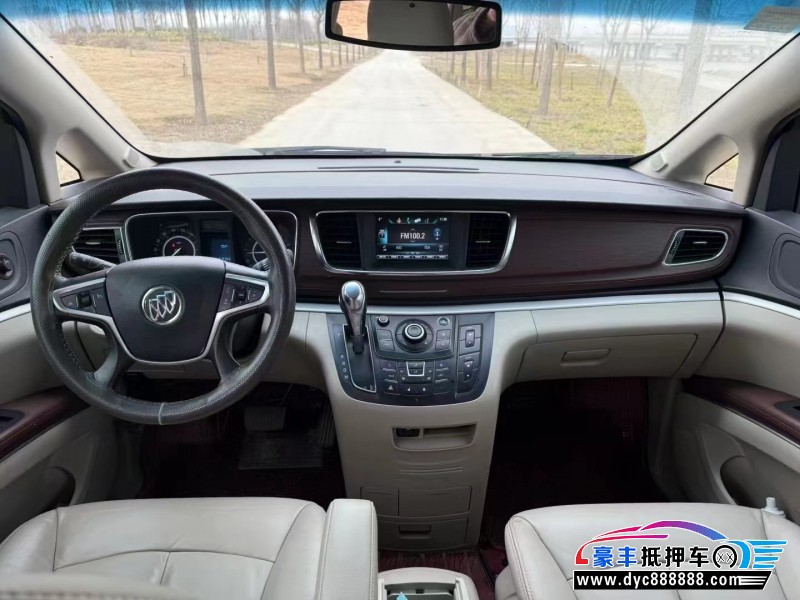 18年别克GL8轿车抵押车出售