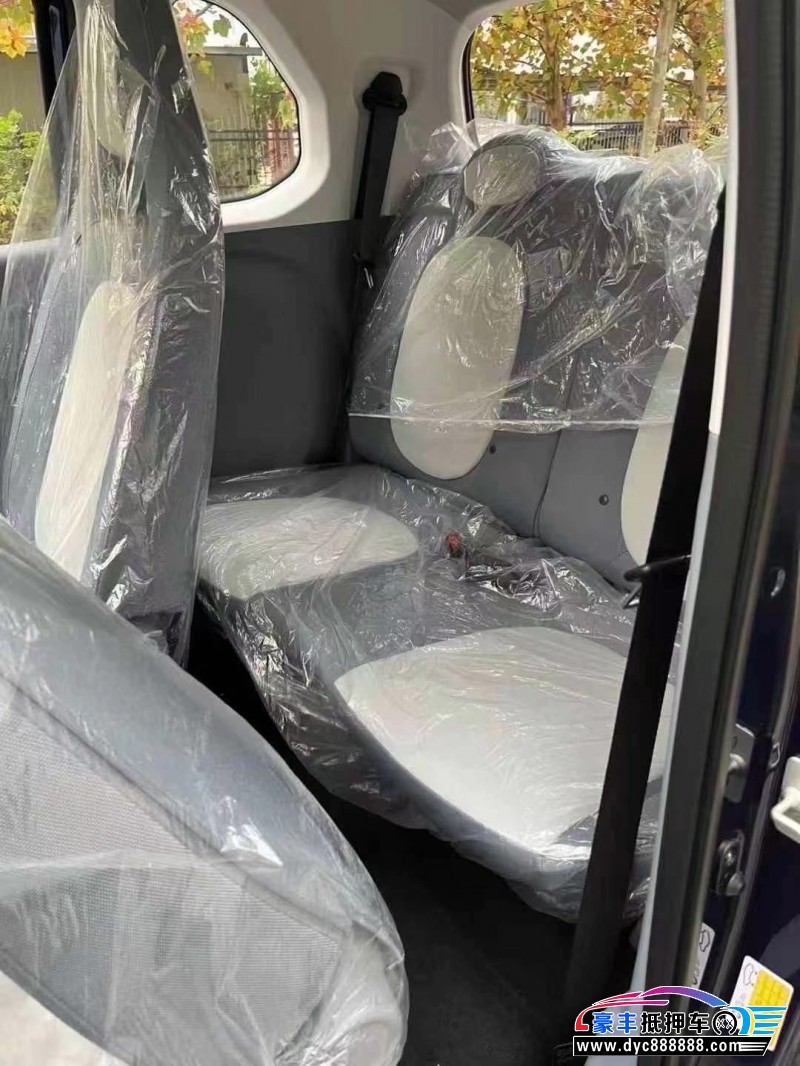 24年奔腾小马轿车抵押车出售