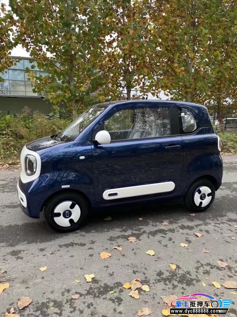 24年奔腾小马轿车抵押车出售