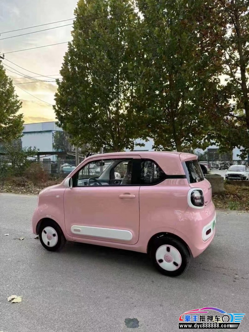 24年奔腾小马轿车抵押车出售