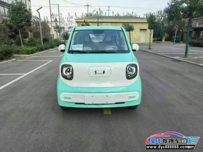 24年奔腾小马轿车抵押车出售