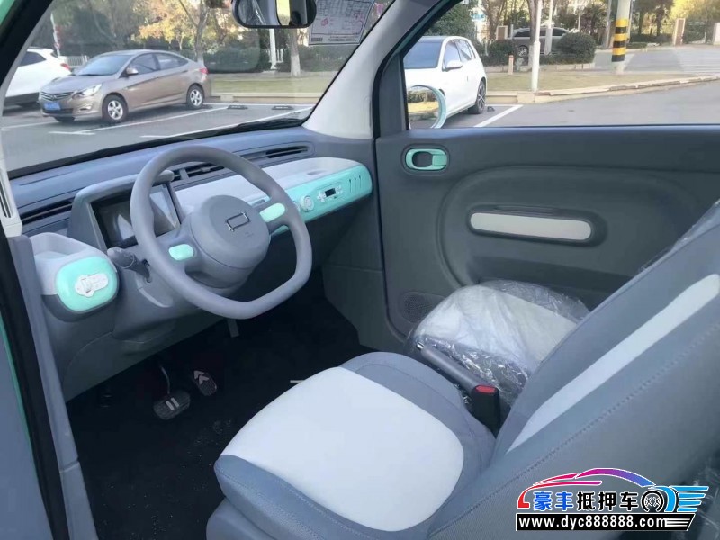 24年奔腾小马轿车抵押车出售