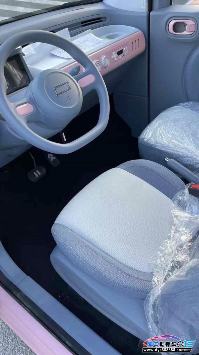 24年奔腾小马轿车抵押车出售