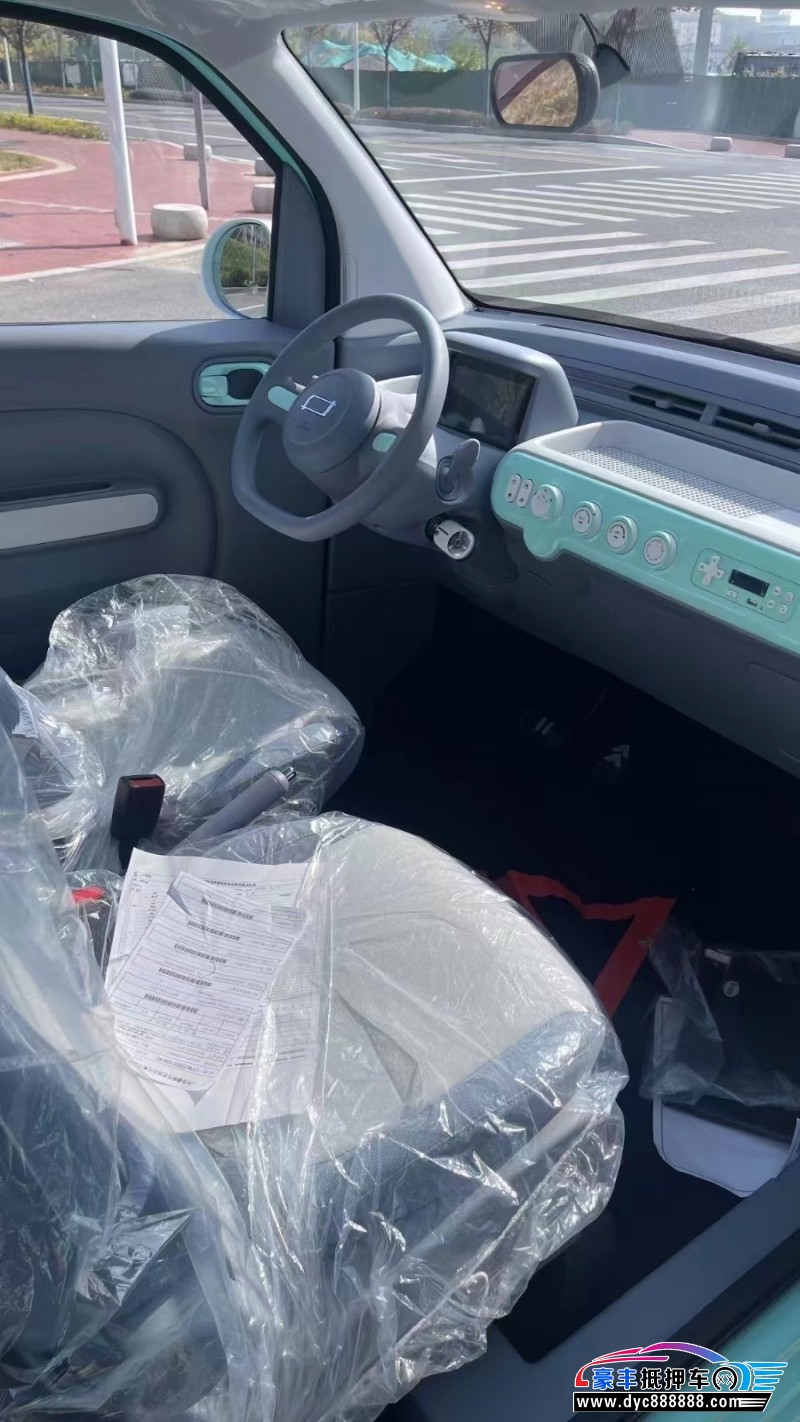 24年奔腾小马轿车抵押车出售